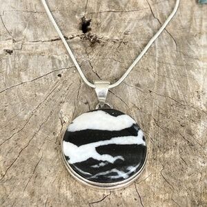 925 Sterling Silver Buffalo Turquoise Pendant Necklace Womens Jewelry